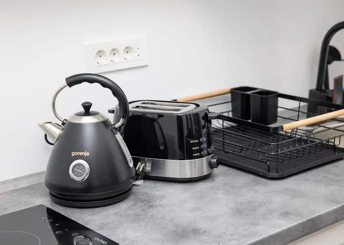 The Bear's Den In Old Centre Appartement